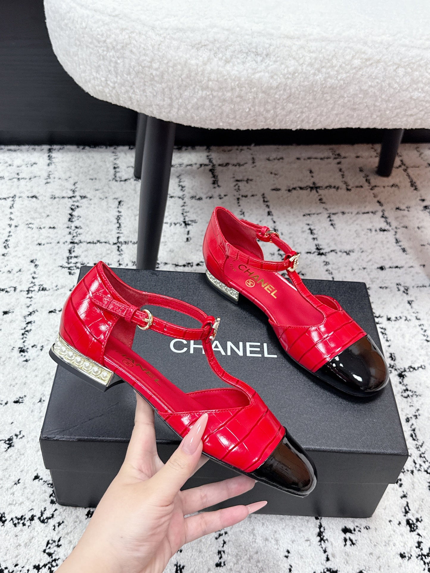 CC SS26 Mary Jane T Strap Black Red Crocodile Embossed Patent Calfskin 679017