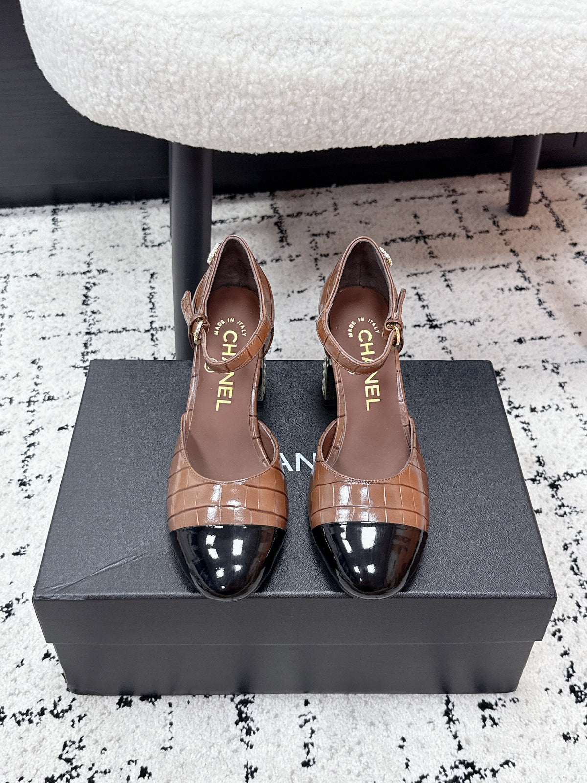 CC SS26 Mary Jane Pumps Black Brown Crocodile Embossed Patent Calfskin 679021