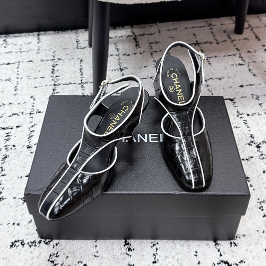 CC SS26 Slingbacks 9.5cm Black White Crocodile Embossed Patent Calfskin 679034