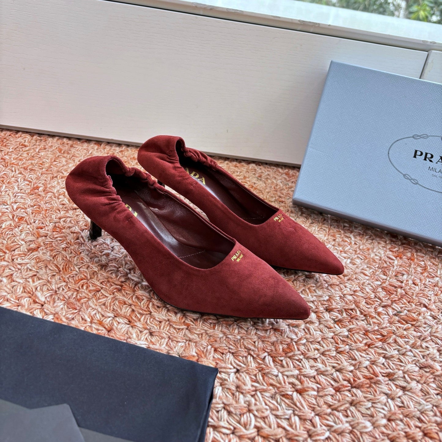 Prada Pointed-Toe Pumps Red Suede 604174