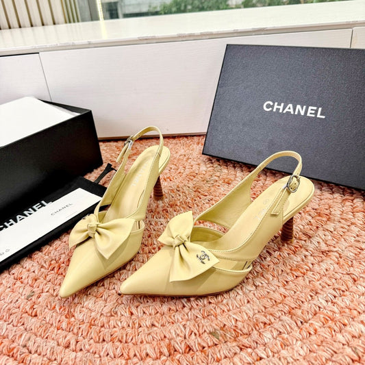 CC 26s Bow Heels Slingback Beige Sheepskin 703668