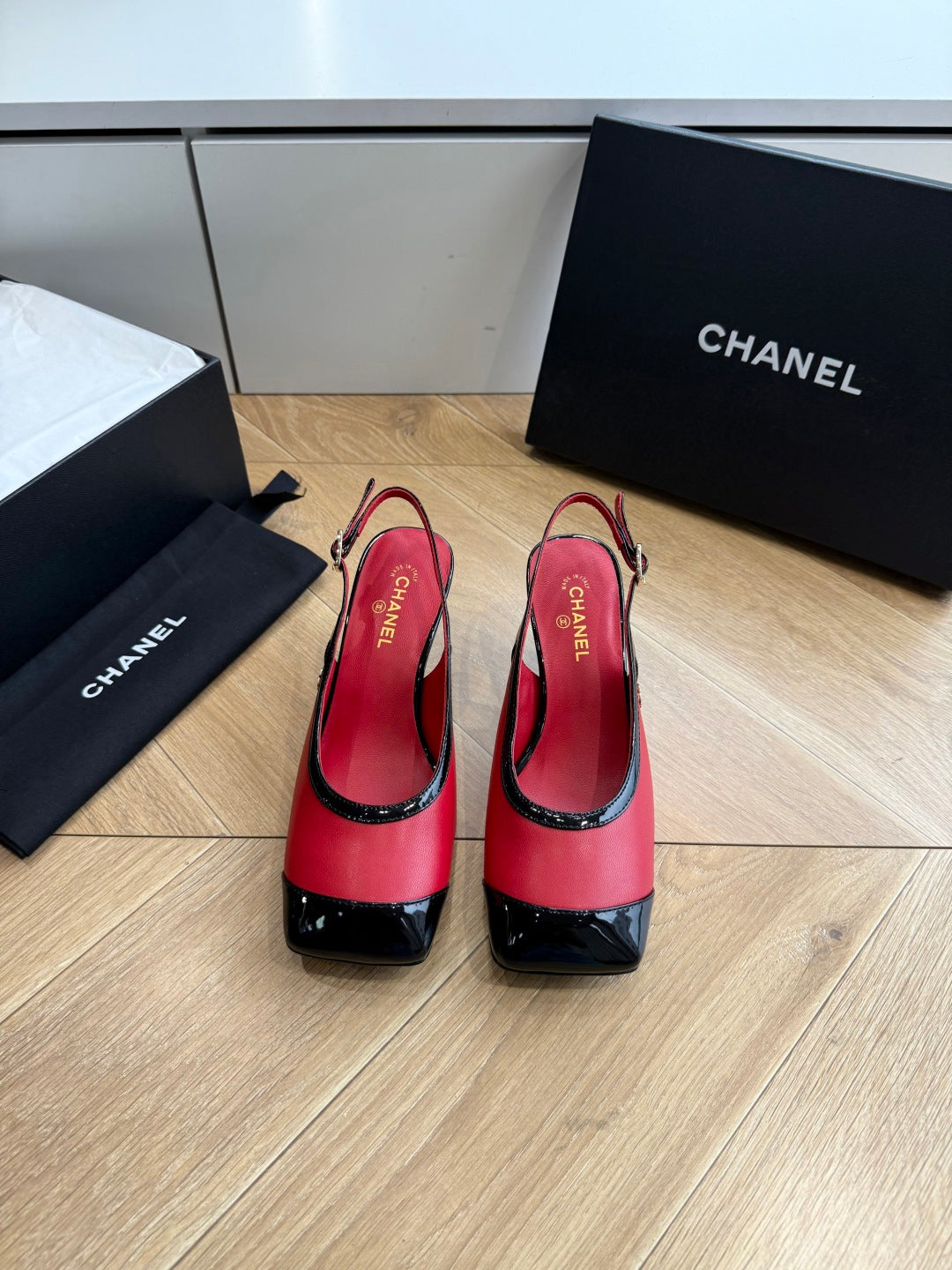 CC 26s Slingback Red Black Patent Leather 933123