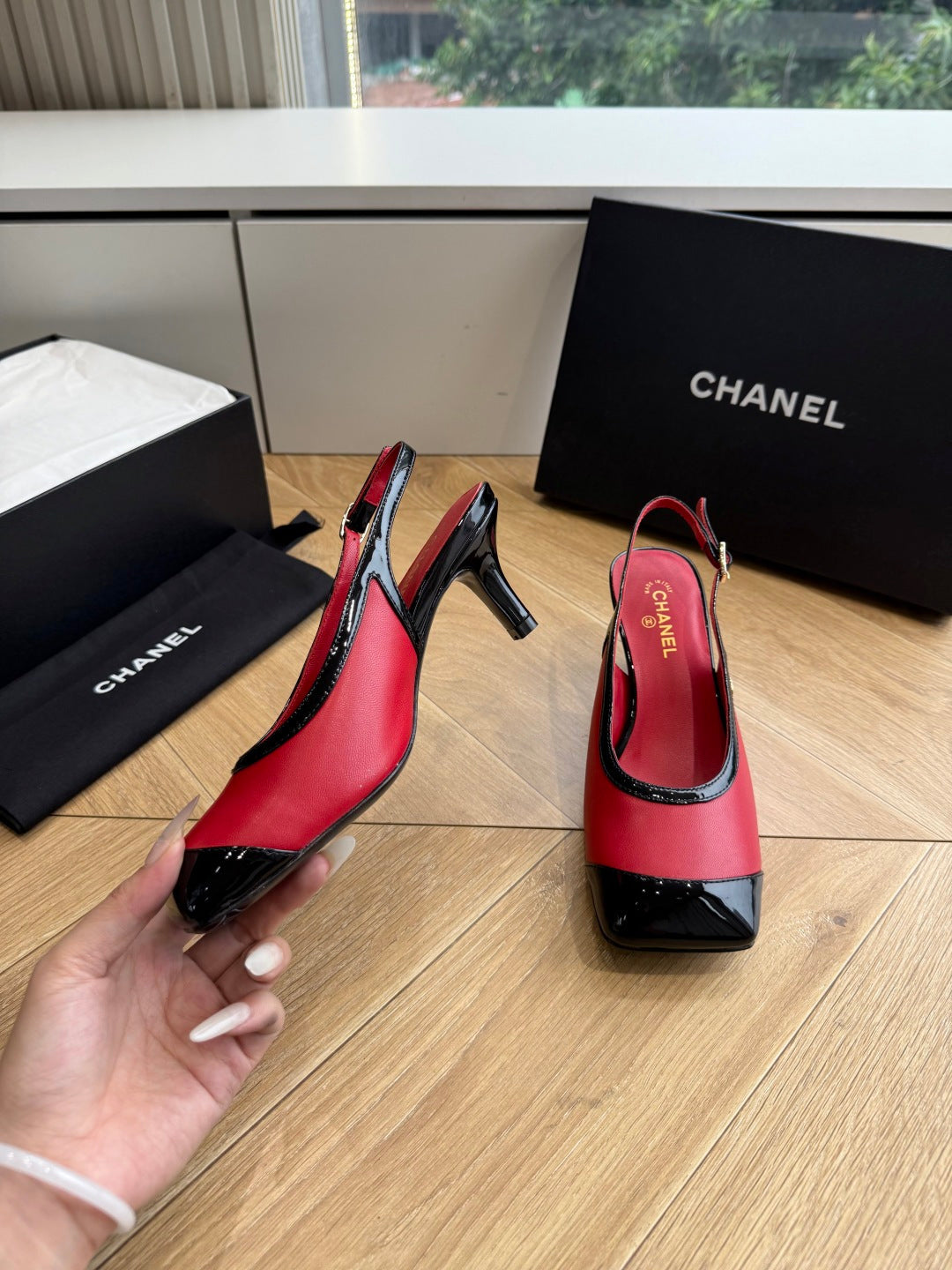 CC 26s Slingback Red Black Patent Leather 933123
