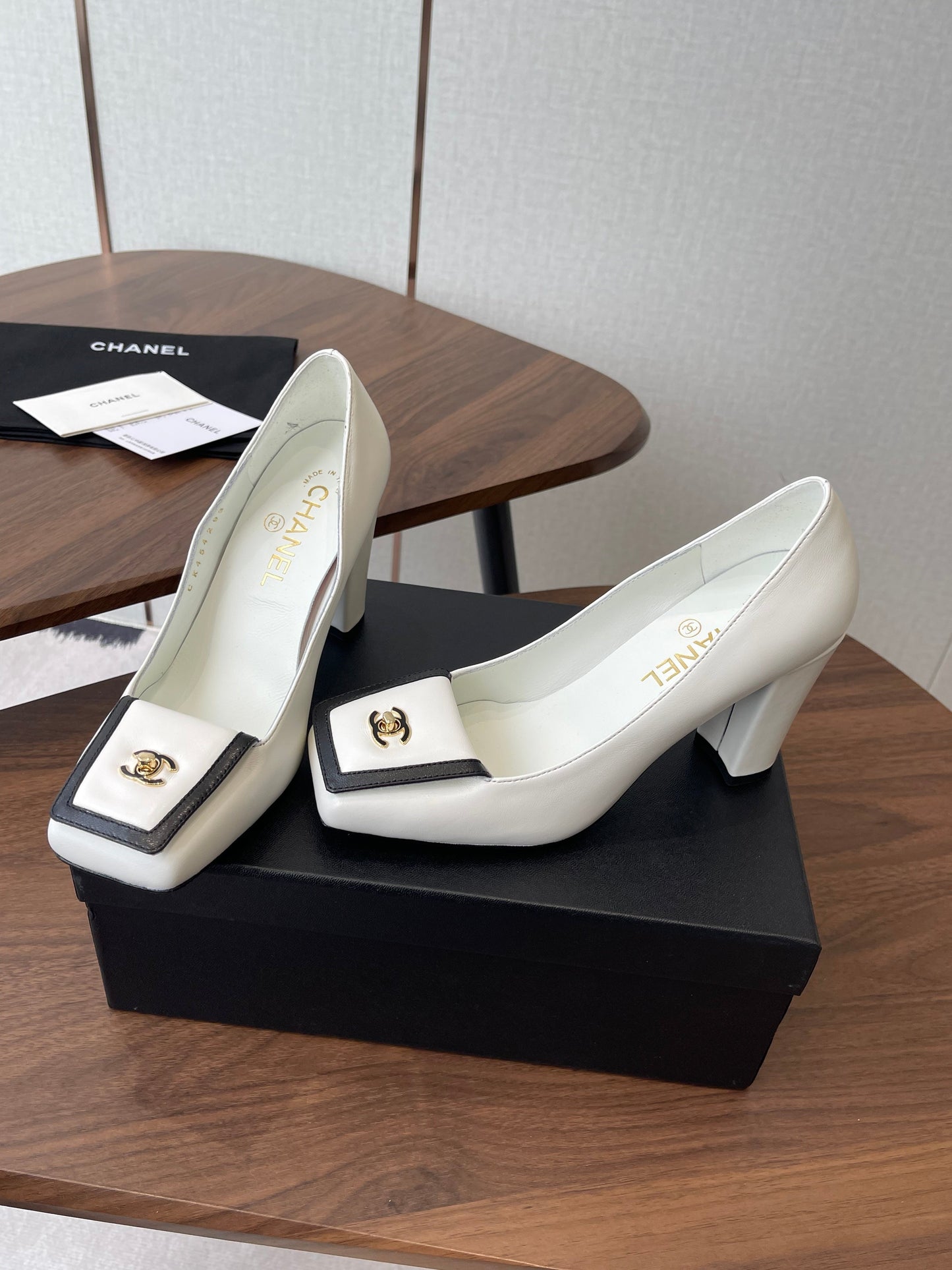 CC SS26 Mathieu Blazy Pumps 90mm White Sheepskin 529525