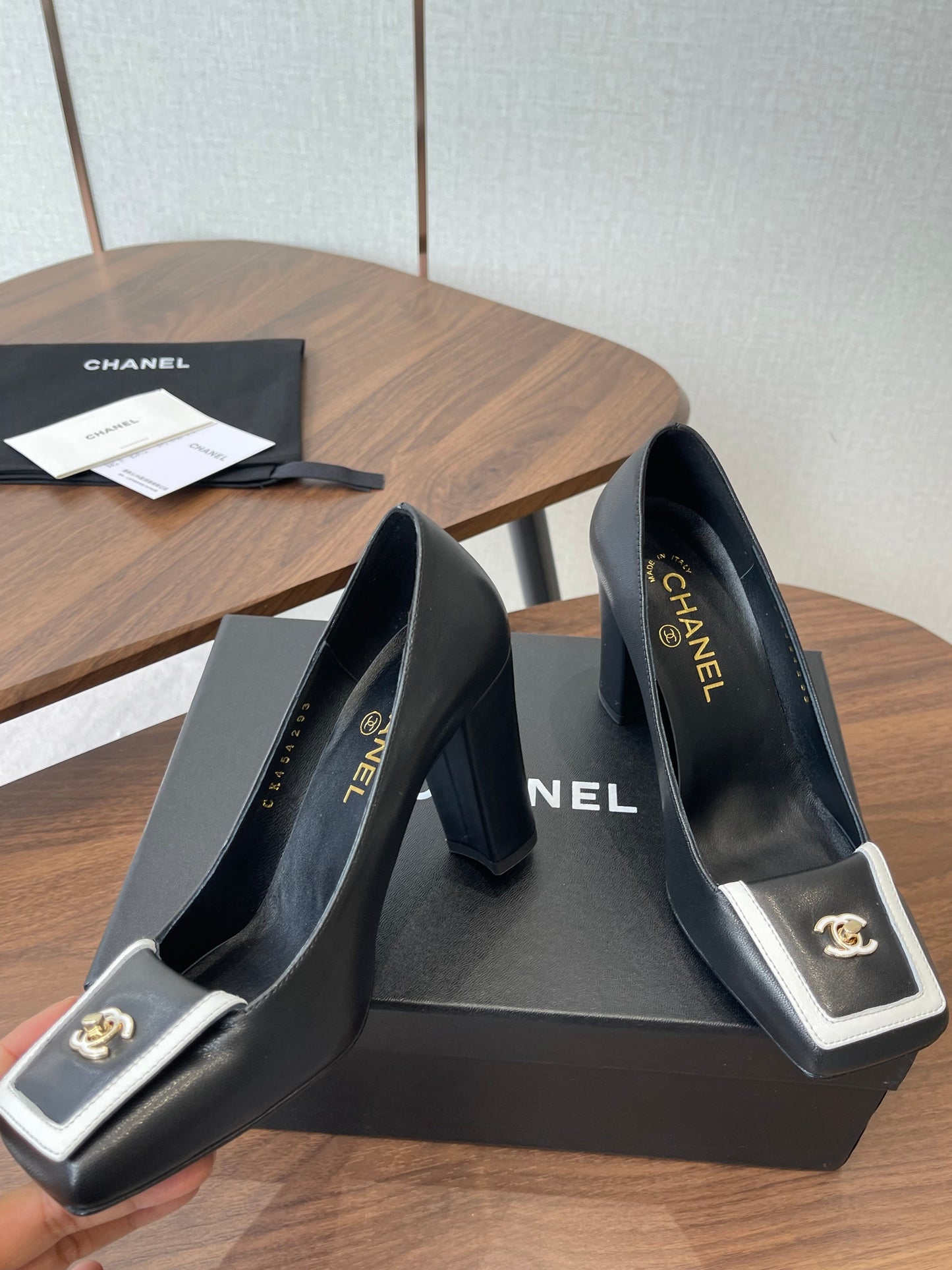 CC SS26 Mathieu Blazy Pumps 90mm Black Sheepskin 529526