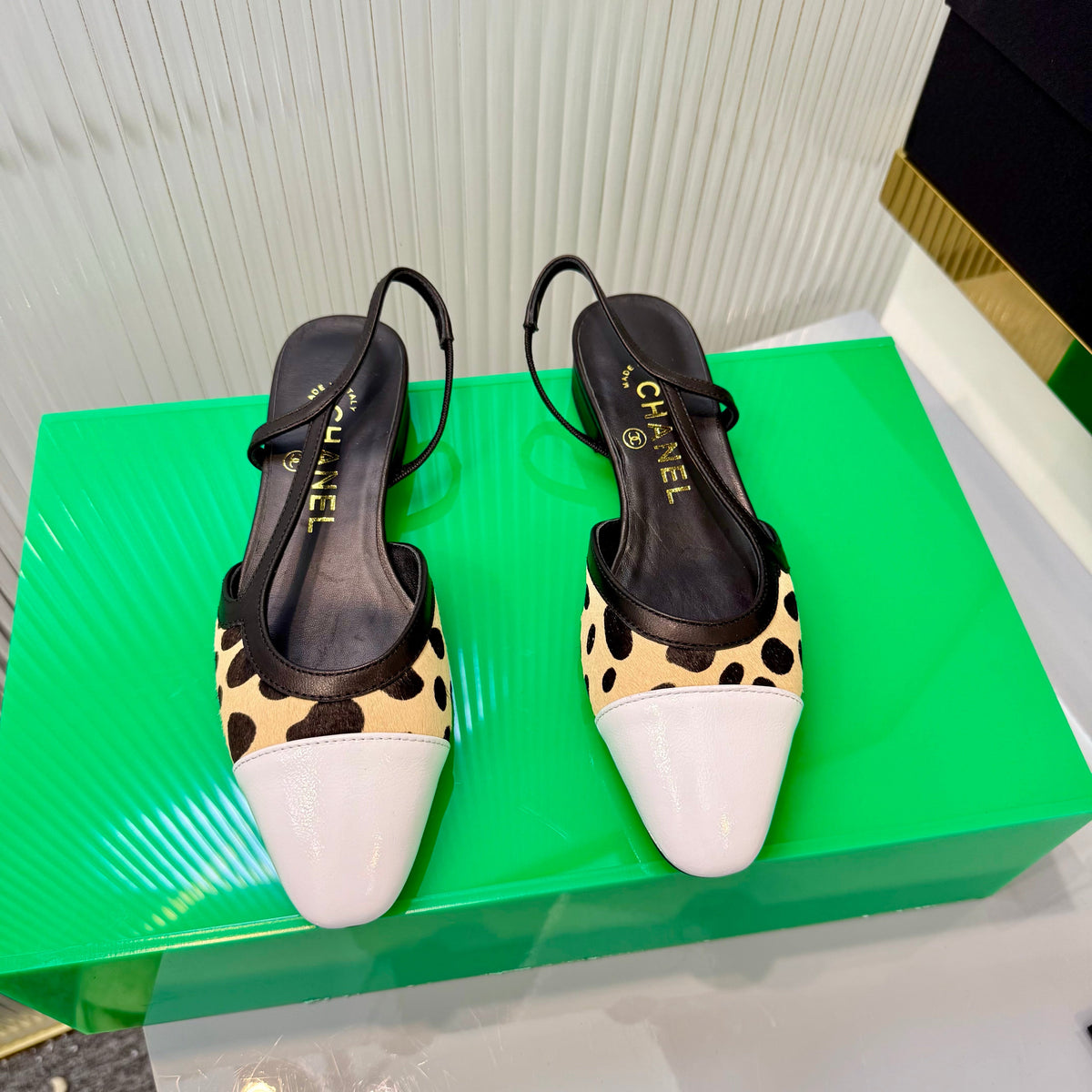 CC Slingback Flat White Beige Leopard-Print Leather 923835