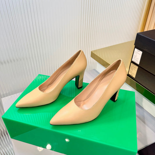 CC 26s Pumps 8.5cm Beige Lambskin 924311