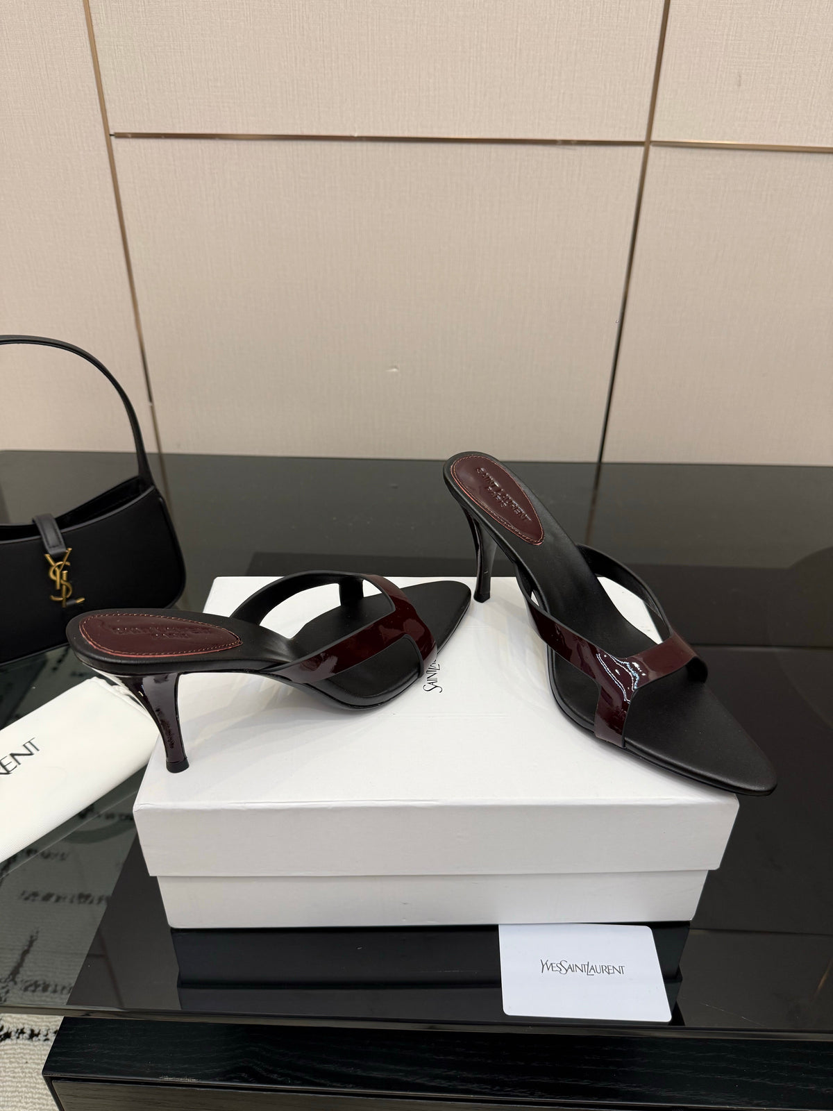 YSL Sandal 9cm Black Burgundy Cowhide 828246