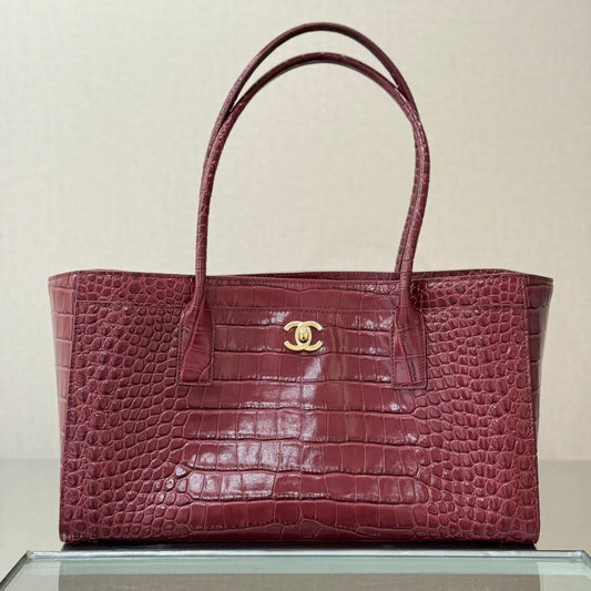 CC 2026 Executive Cerf Tote Bag Burgundy Crocodile Embossed Leather