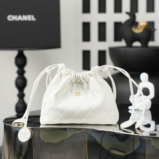 Chanel 2026 Lucky Bag 22cm White Sheepskin