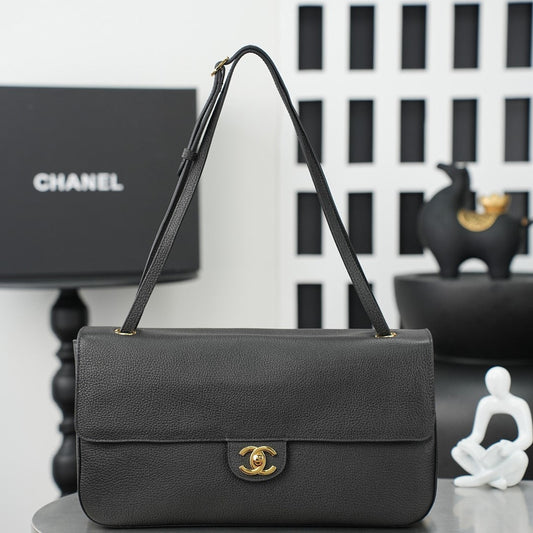 CC 26s Maxi Flap Bag 32cm Black Calfskin GHW