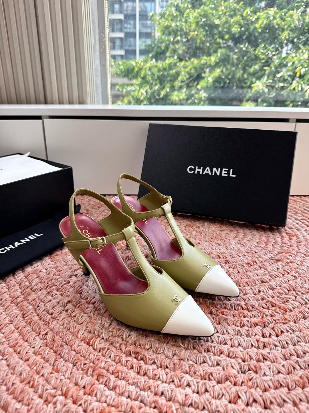 CC 26s T-Strap Slingback Pumps White Olive Leather 933223