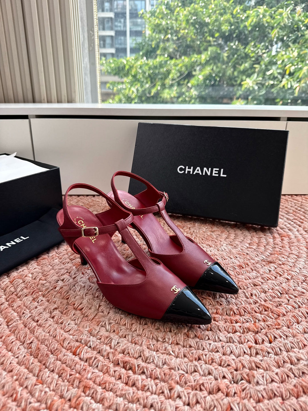 CC 26s T-Strap Slingback Pumps Burgundy Black Leather 933224