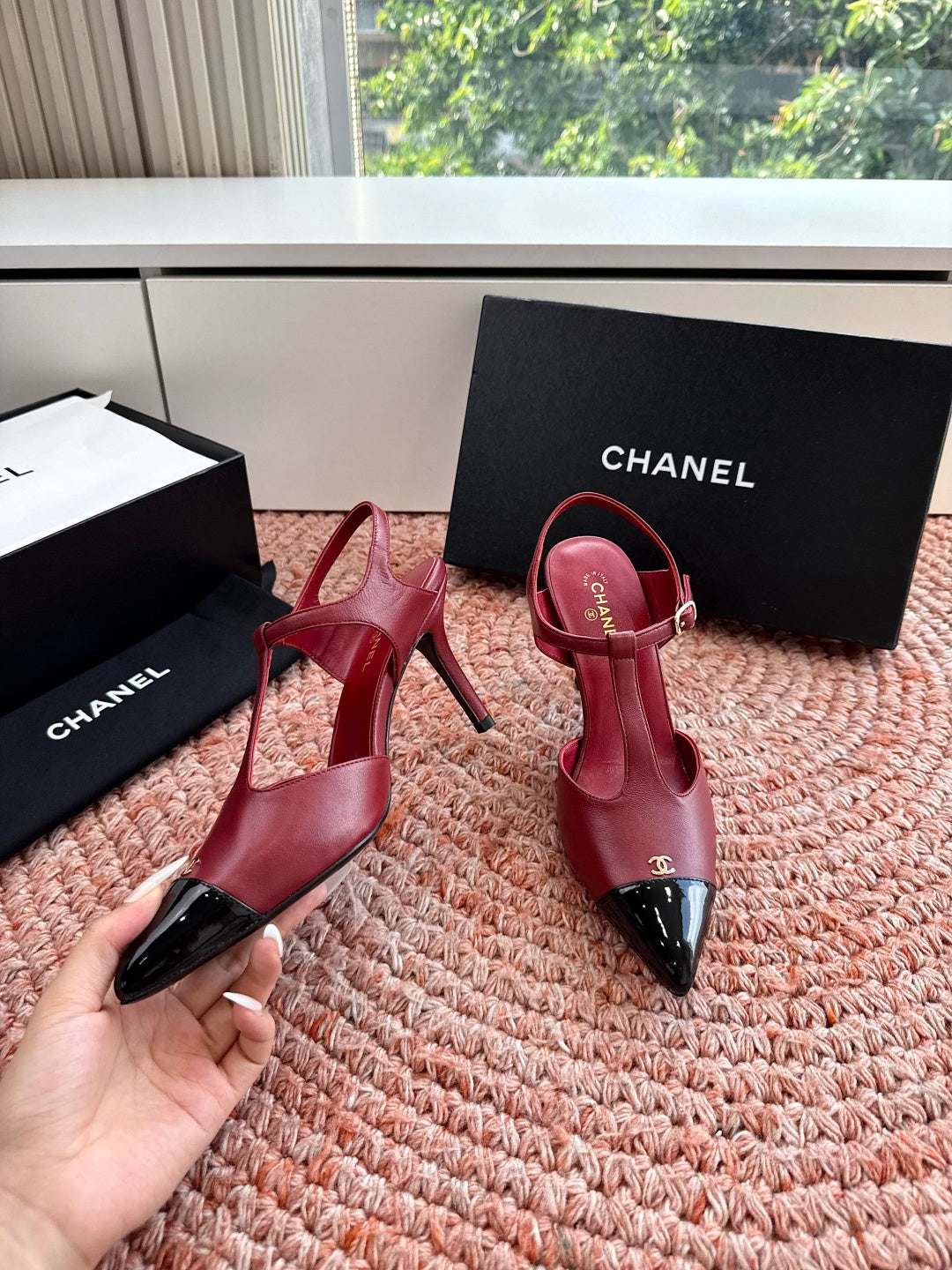 CC 26s T-Strap Slingback Pumps Burgundy Black Leather 933224
