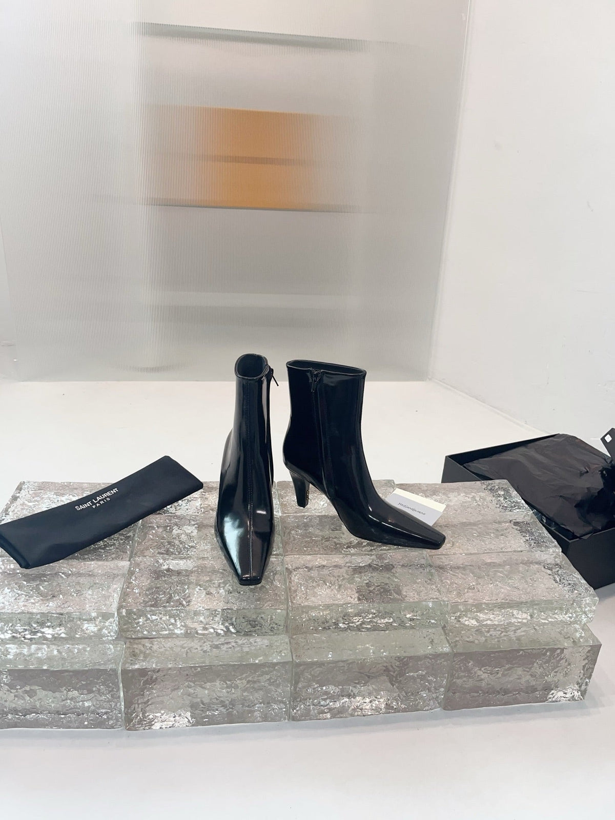 YSL 25 High-heeled Boot Black Cowhide 522267