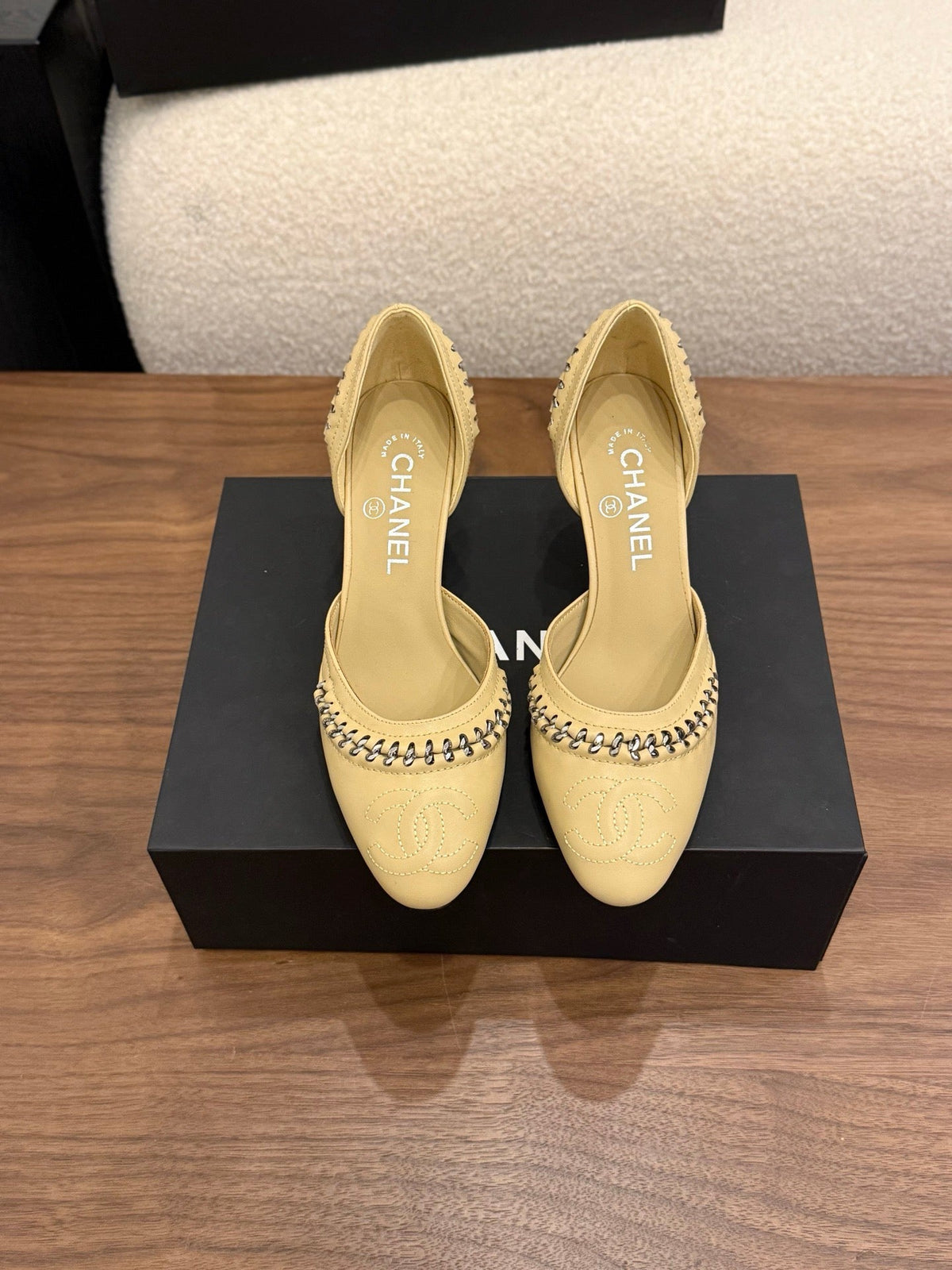 CC 2026 SlingBack Heeld Braided Chain Beige Calfskin 676194