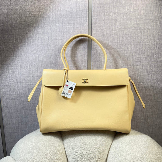 CC 26s Large Tote Bag Beige Grained Calfskin