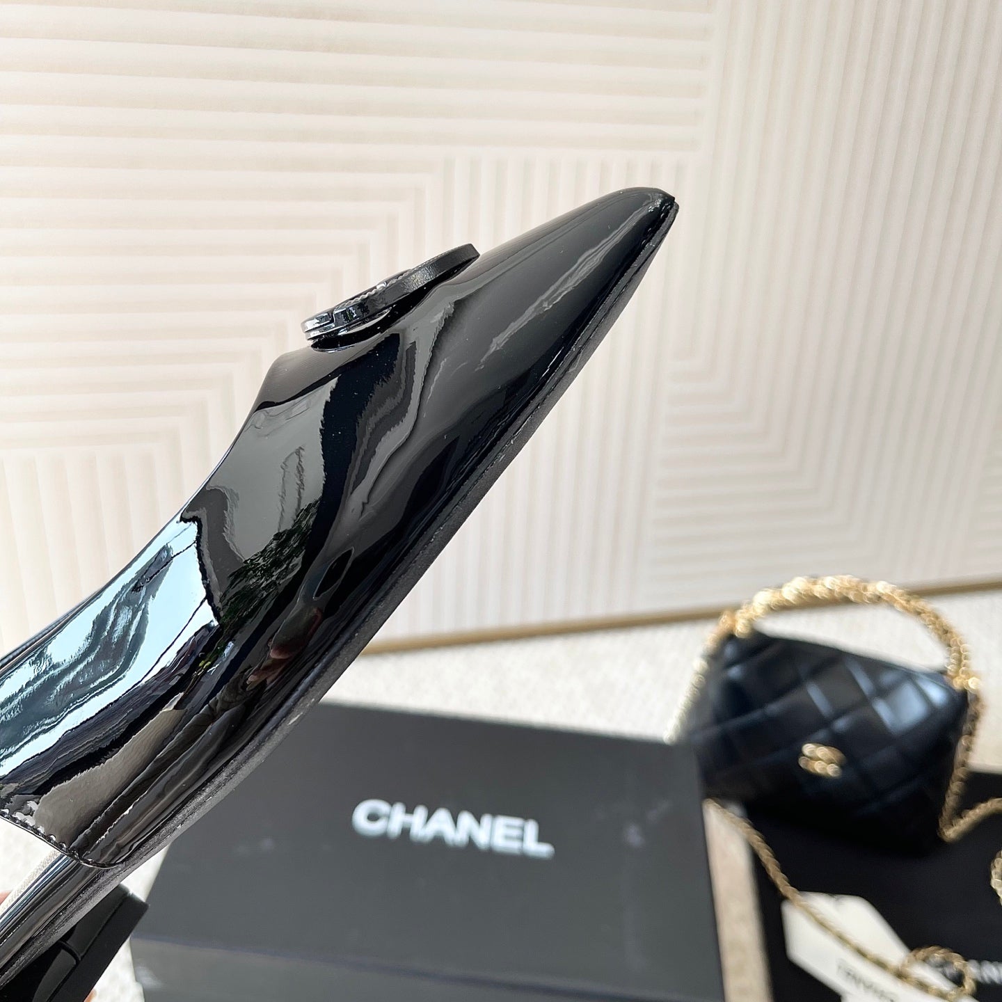 CC 26s Pointed-Toe Flats Slingback Black Patent Leather 787143