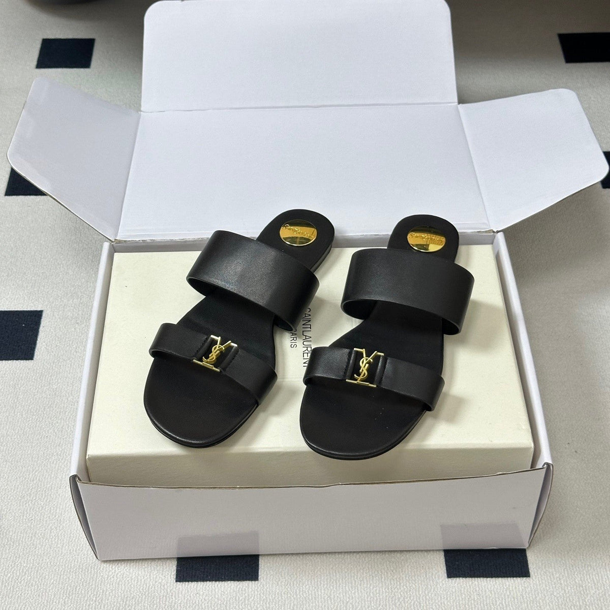 YSL Babylone Slides Black Smooth Leather 787571