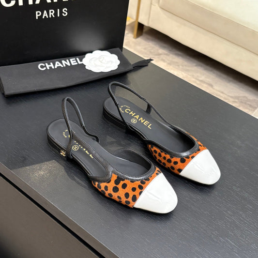CC 26s Classic Slingback Flat Black Orange White Horsehair Patent Leather 907629