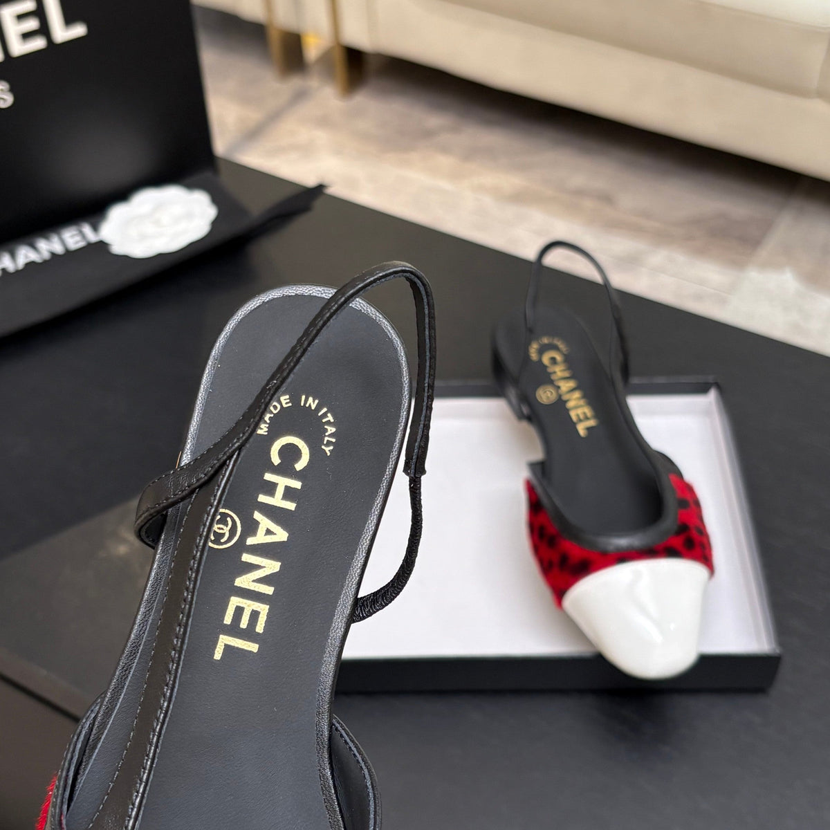 CC 26s Classic Slingback Flat Black Red White Horsehair Patent Leather 907631