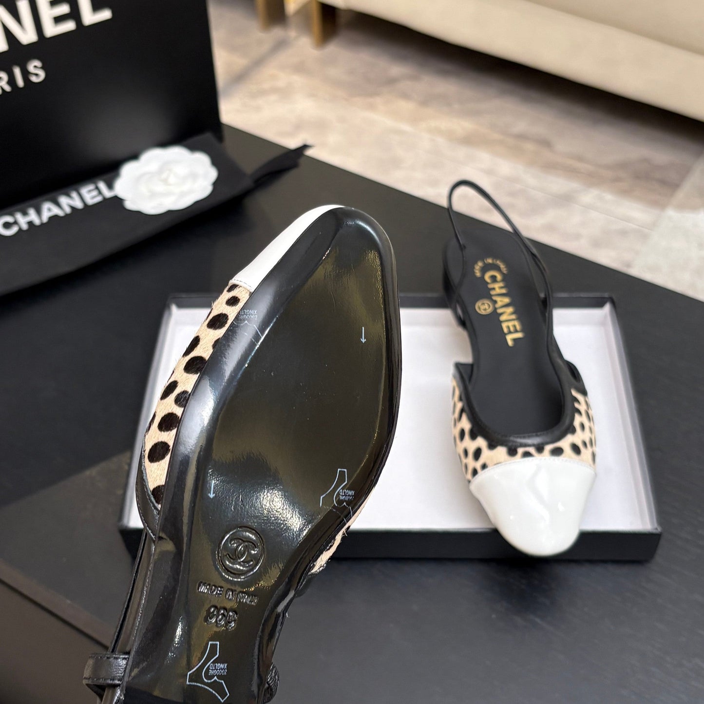 CC 26s Classic Slingback Flat Black Beige White Horsehair Patent Leather 907632