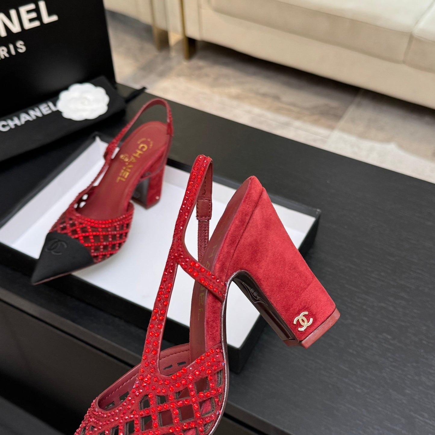CC 26s Rhinestone Pointed-Toe Shoe Red Black Suede Canvas 907705