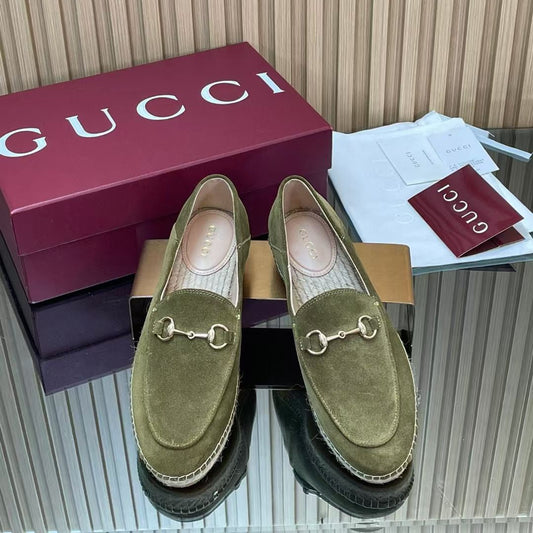 Gucci 26s Loafer In Moss Green Suede
