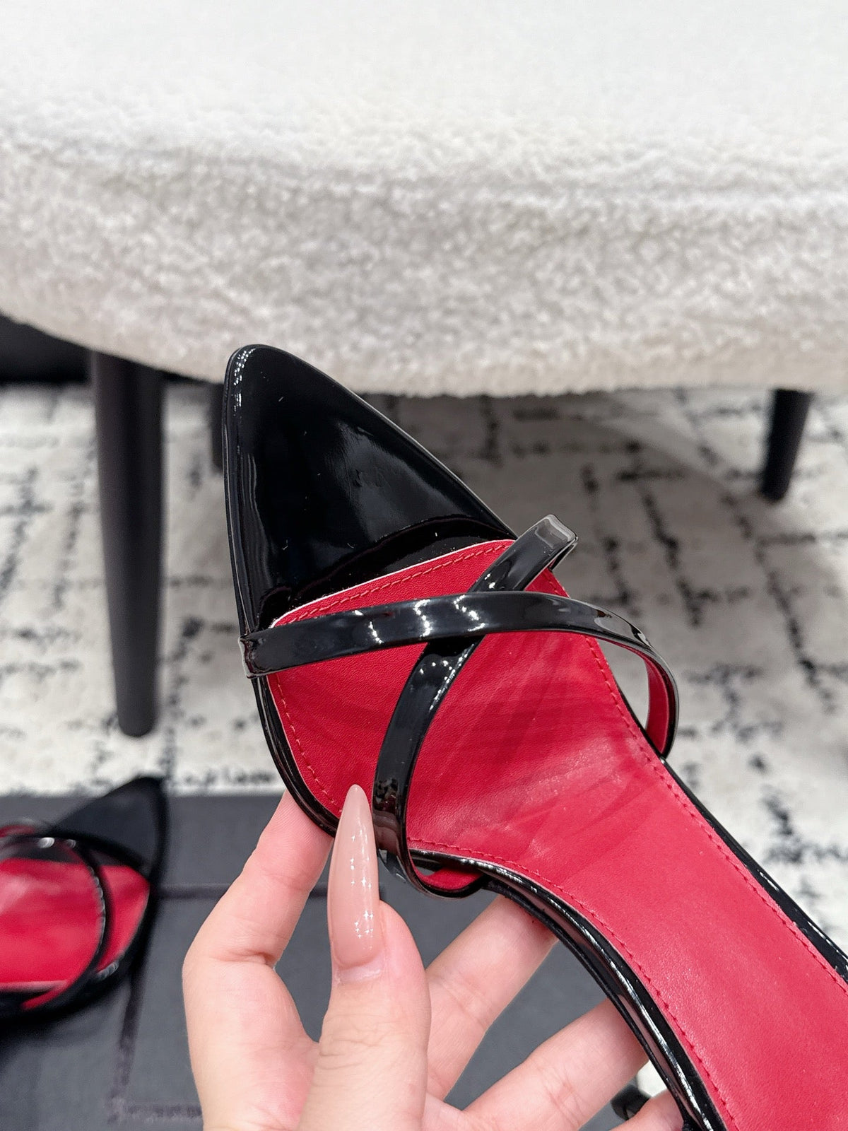 YSL Kirat Sandal 9.5cm Black Patent Leather 847157