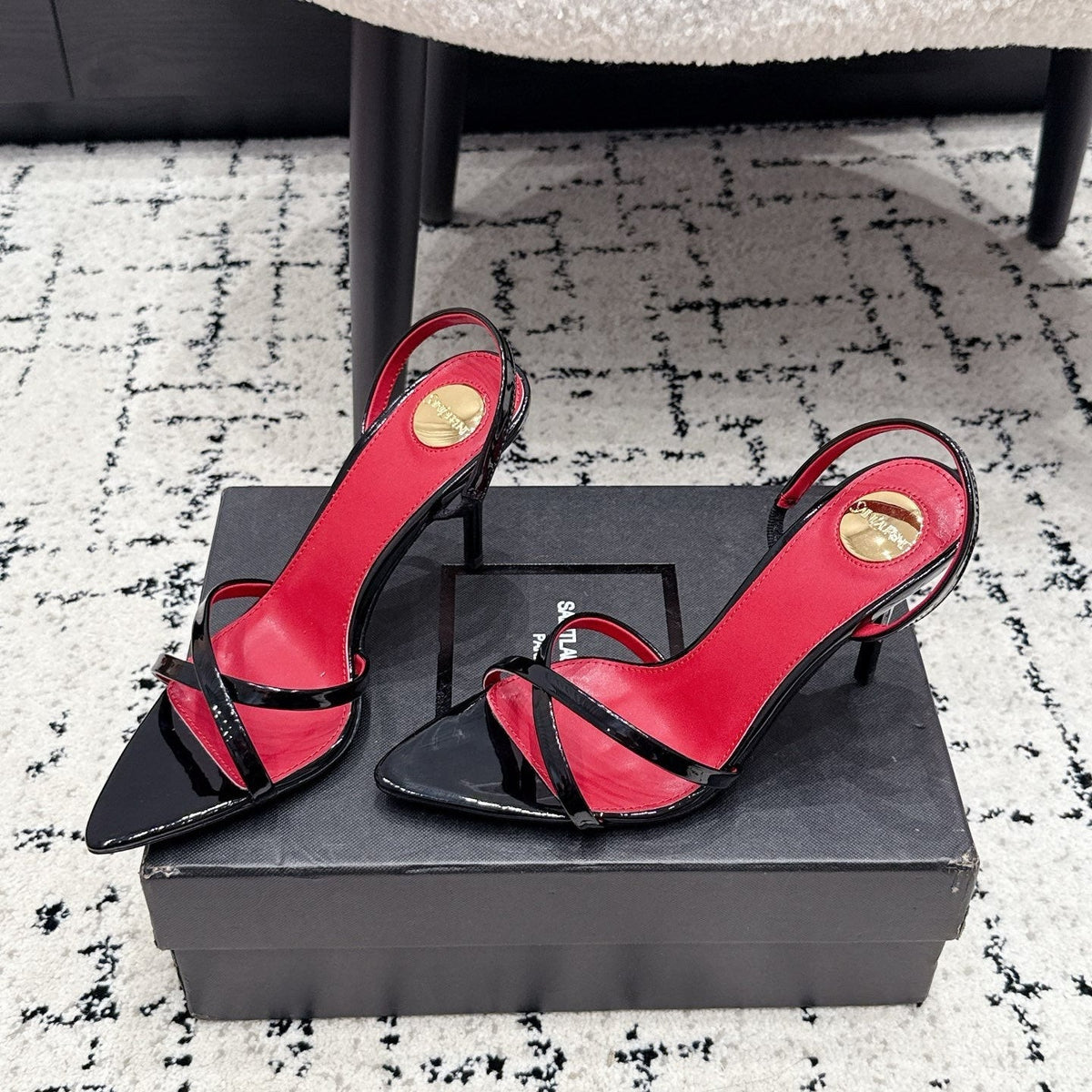 YSL Kirat Sandal 9.5cm Black Patent Leather 847157