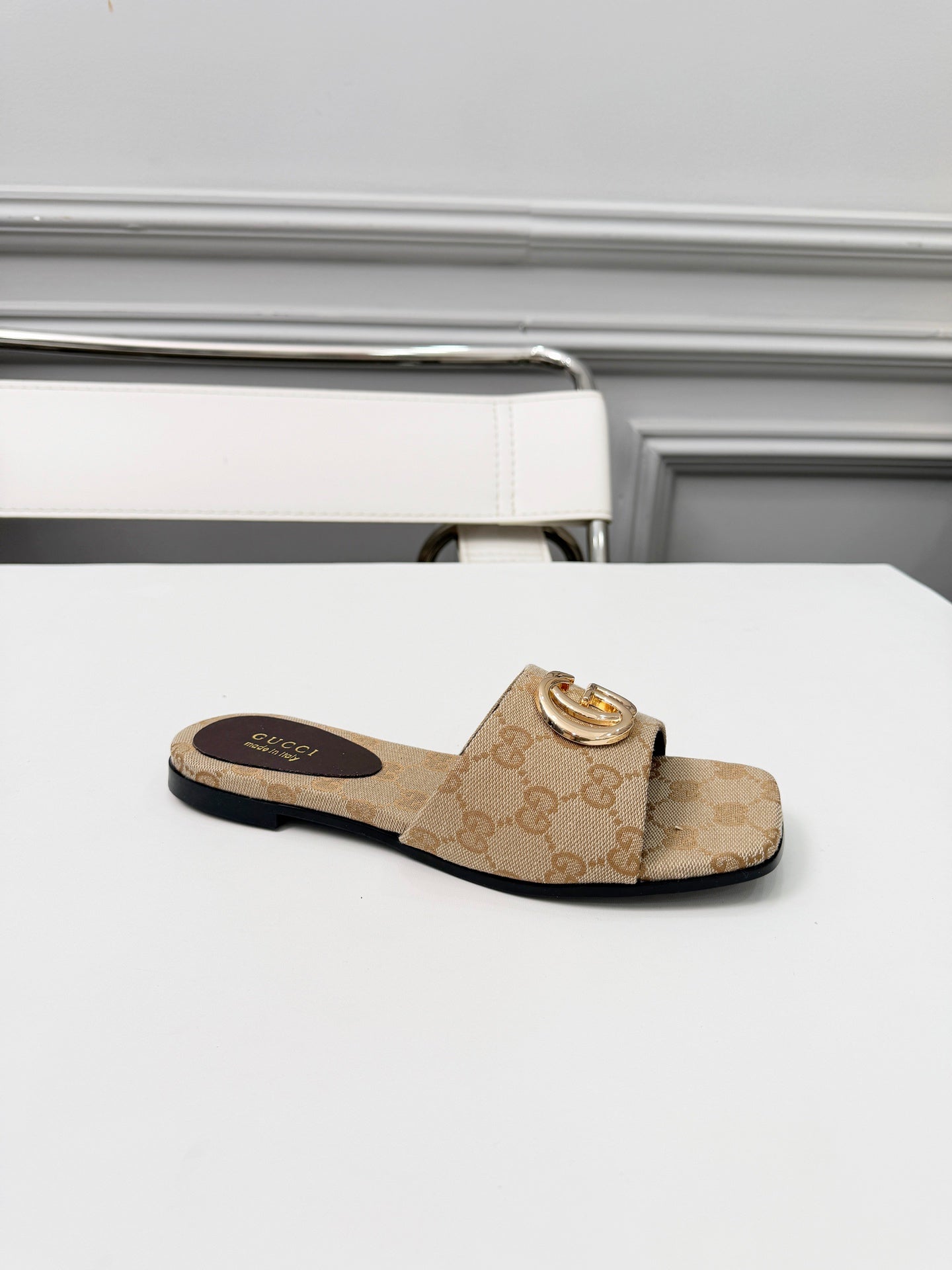 GG 2026 Early Spring Mule Beige Canvas Sheepskin 688514