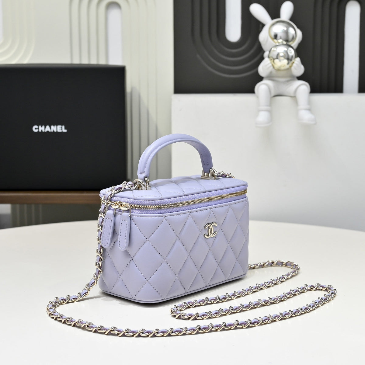 CC 26s Vanity Case Light Purple Quilted Lambskin 286290