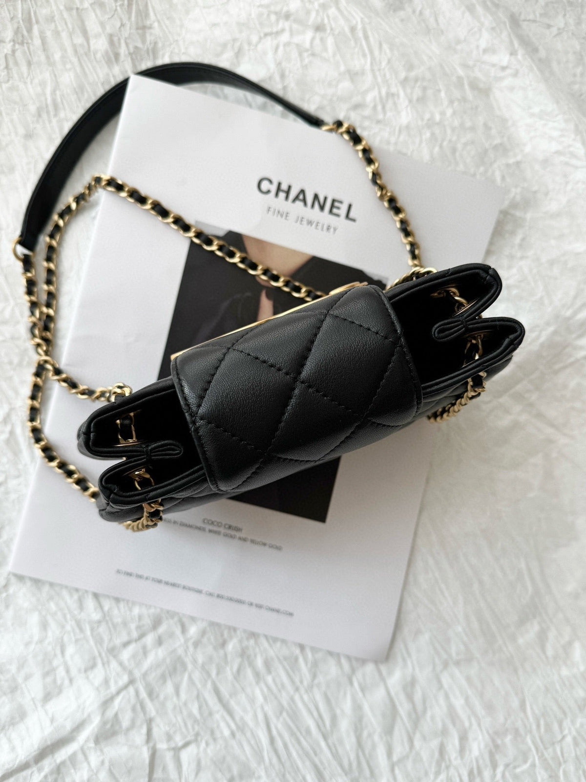 24c cc hobo bag 20cm black lambskin gold hardware