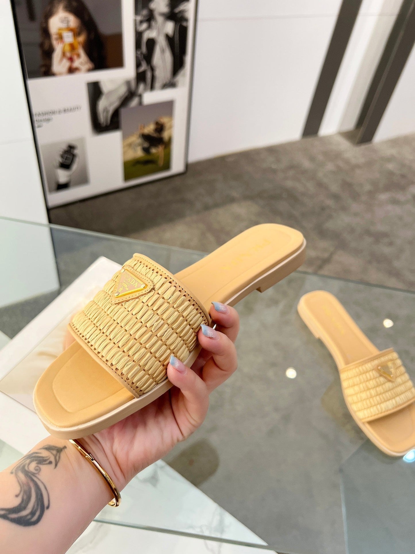 Prada 25 Slipper Beige Raffia Calfskin 177633