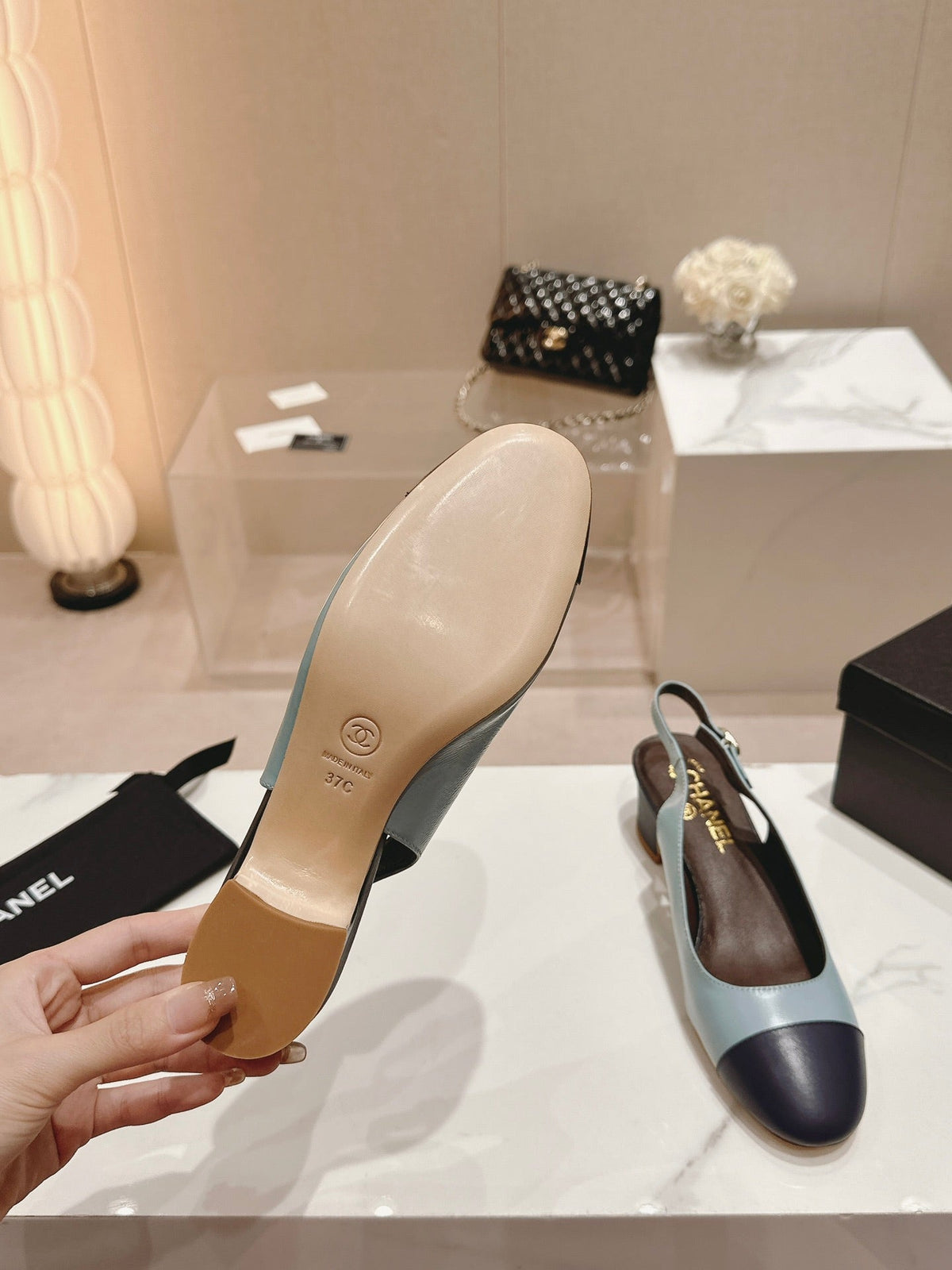 CC 24P SLINGBACKS 45MM TURQUOISE BLACK LAMBSKIN