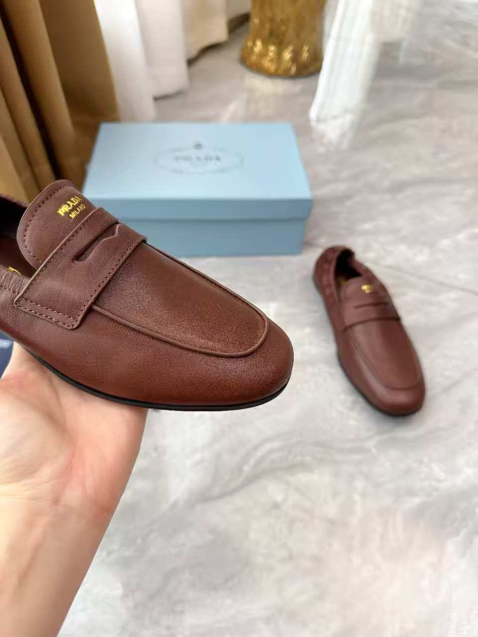 Prada 25SS Casual Elastic Loafers Warm Clay Distressed Calfskin 564182