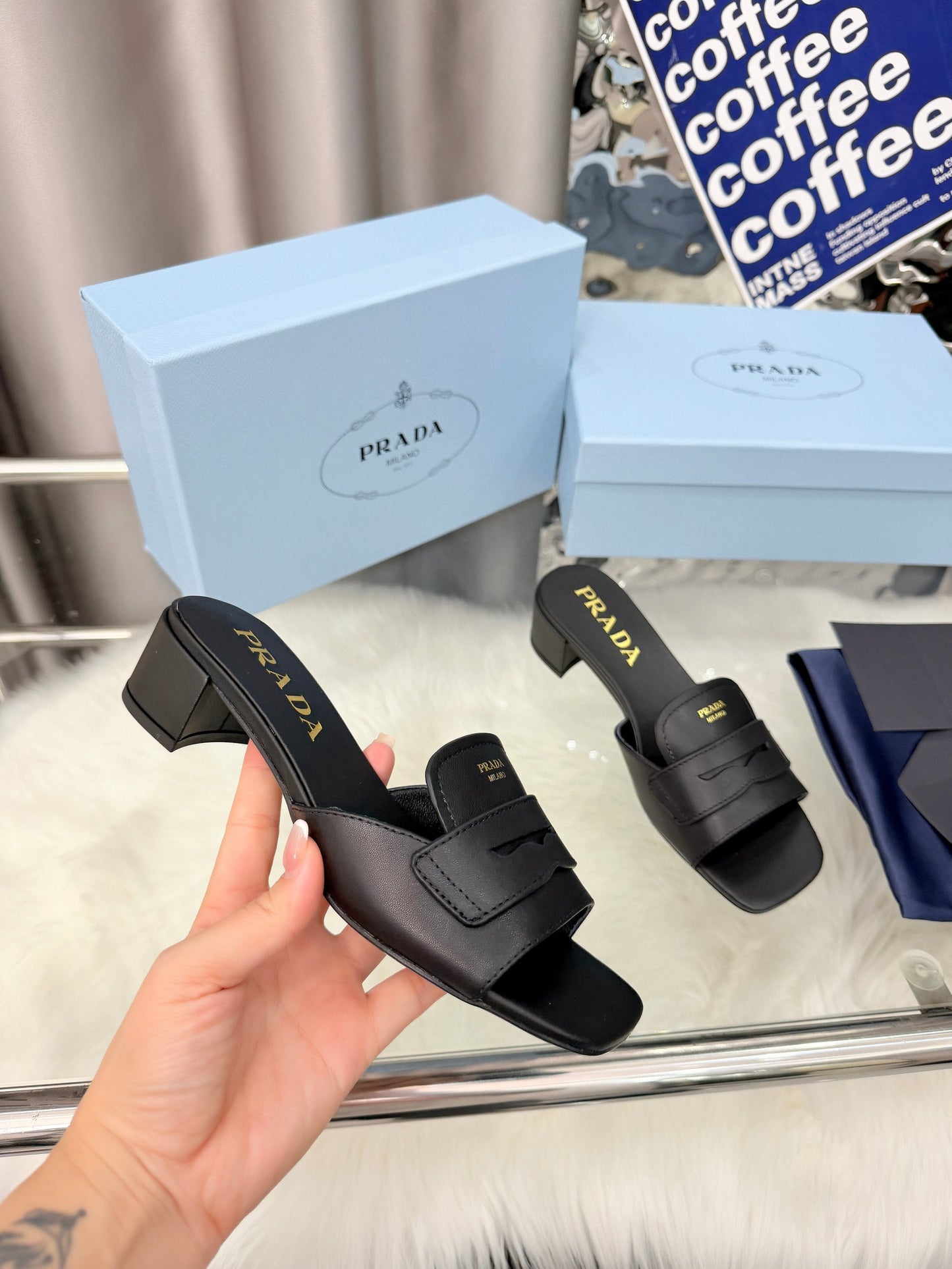 Prada 26SS Sandals Black Leather 564174