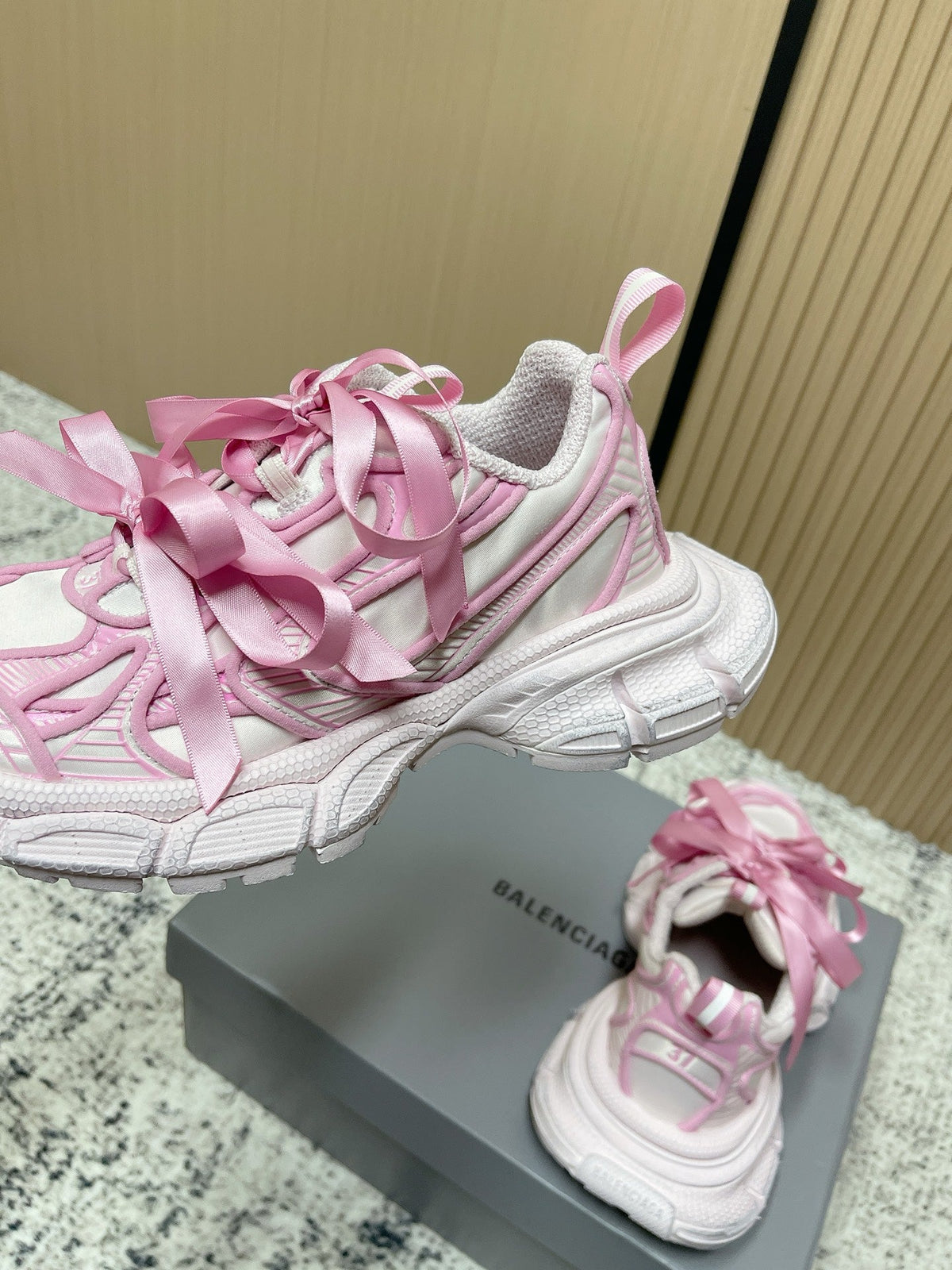 Balenciaga Sneaker Mesh Lace-up Light Pink Fabric 534184
