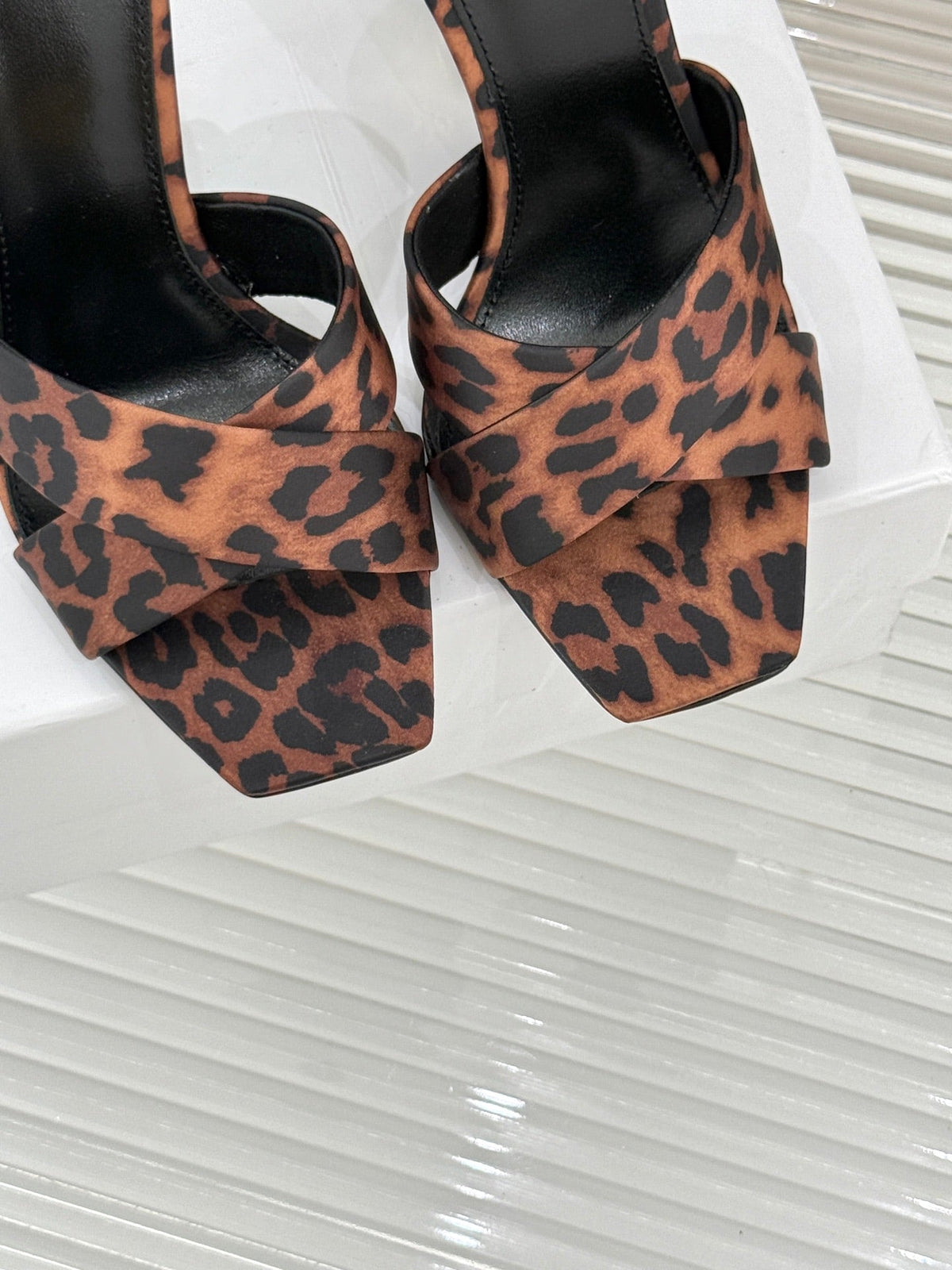 YSL Opyum Sandal 85 Brown Leopard Leather 642940