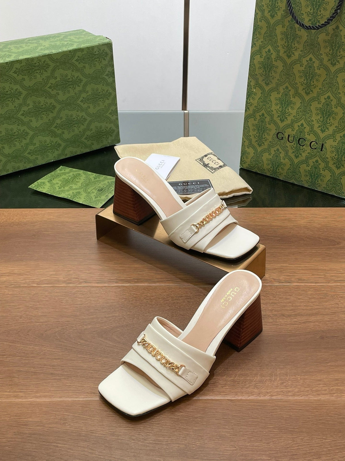 GG SIGNORIA SLIDE SANDAL WHITE DENIM