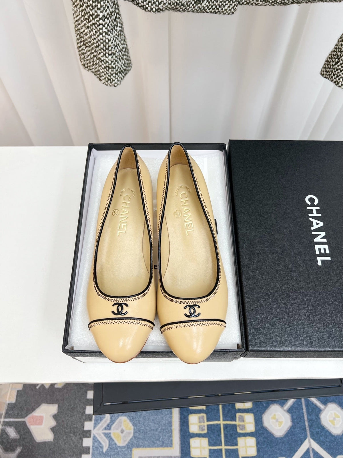 CC Slingback With Black Contrast Stitching Beige Lambskin 476708