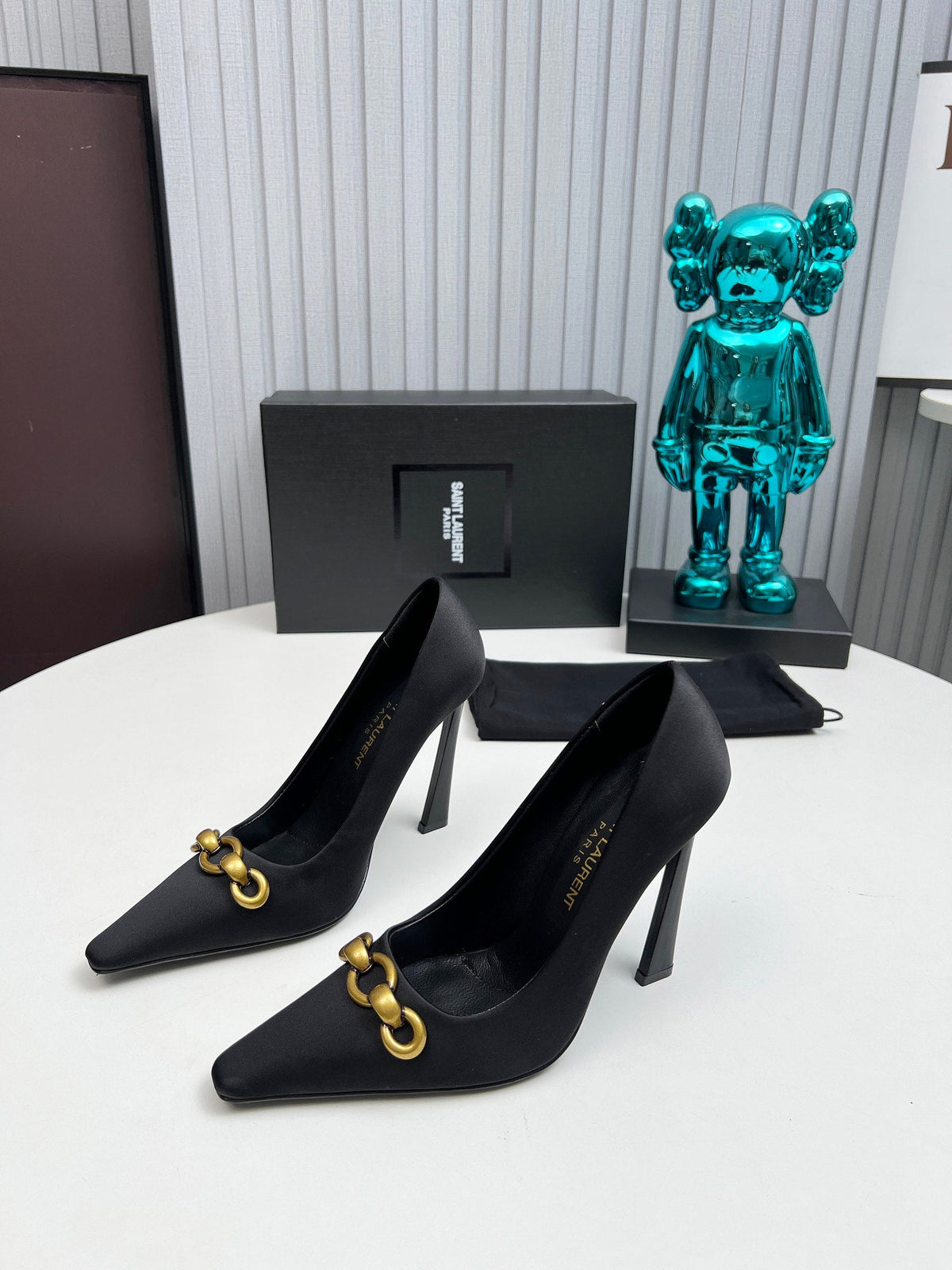 YSL Hermione Pump 11cm Black Silk 680398