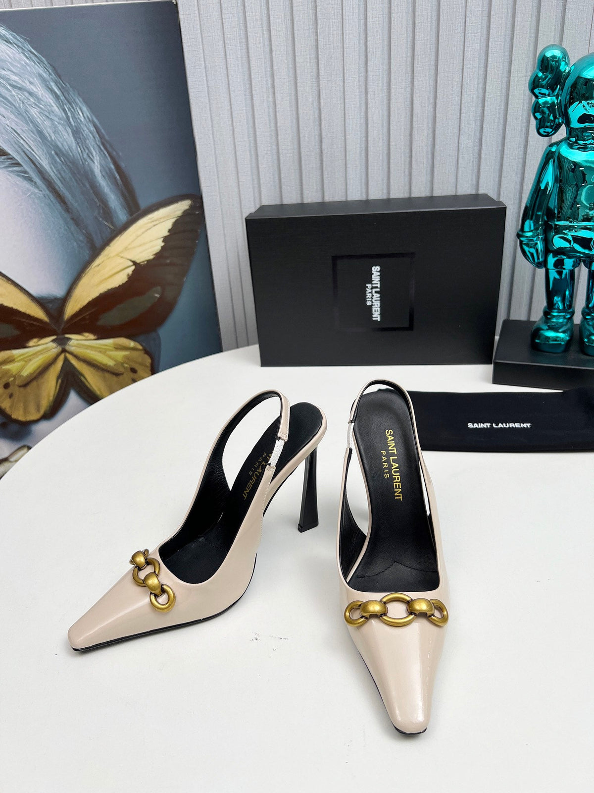 YSL Hermione Slingback 11cm Beige Patent Leather 680407