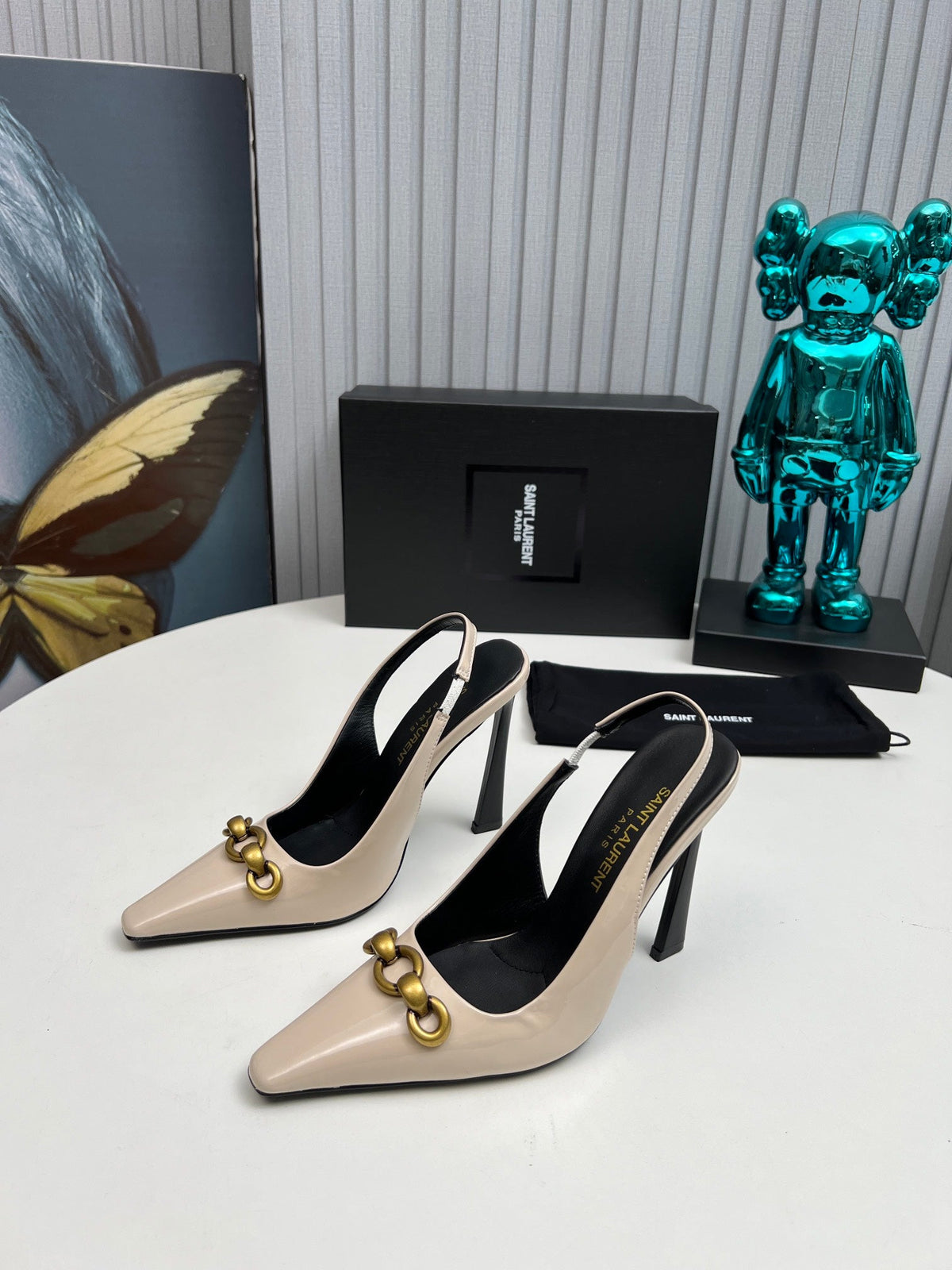 YSL Hermione Slingback 11cm Beige Patent Leather 680407