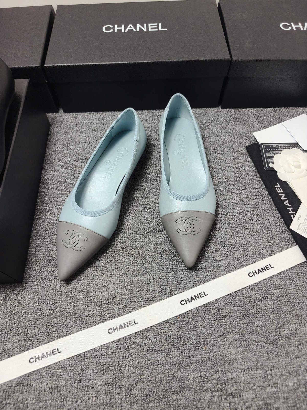 CC 26s Ballet Flat Grey Blue Leather 681970