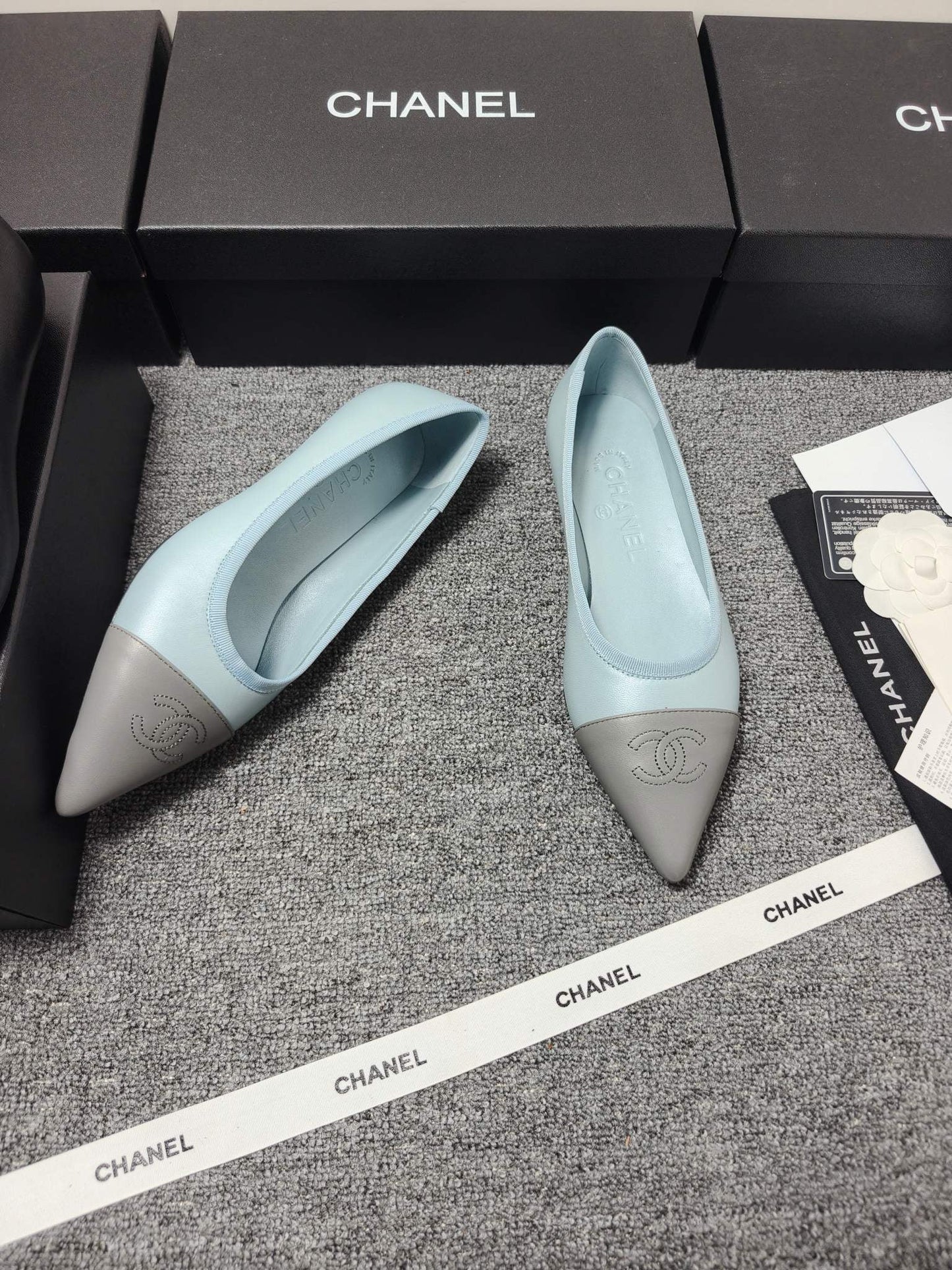 CC 26s Ballet Flat Grey Blue Leather 681970
