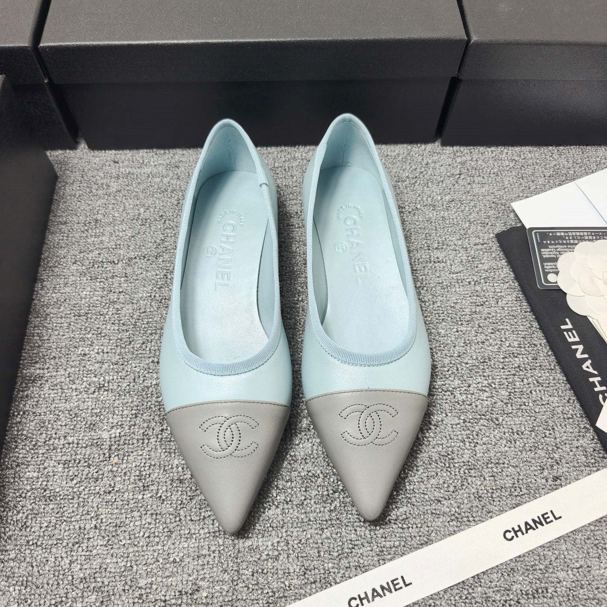 CC 26s Ballet Flat Grey Blue Leather 681970