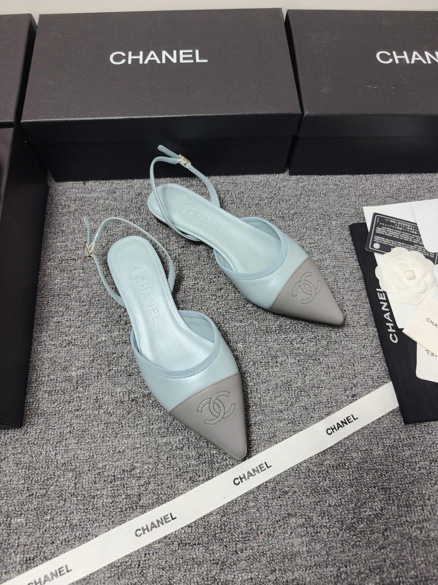 CC 26s Slingback Pointed Grey Blue Leather 681974