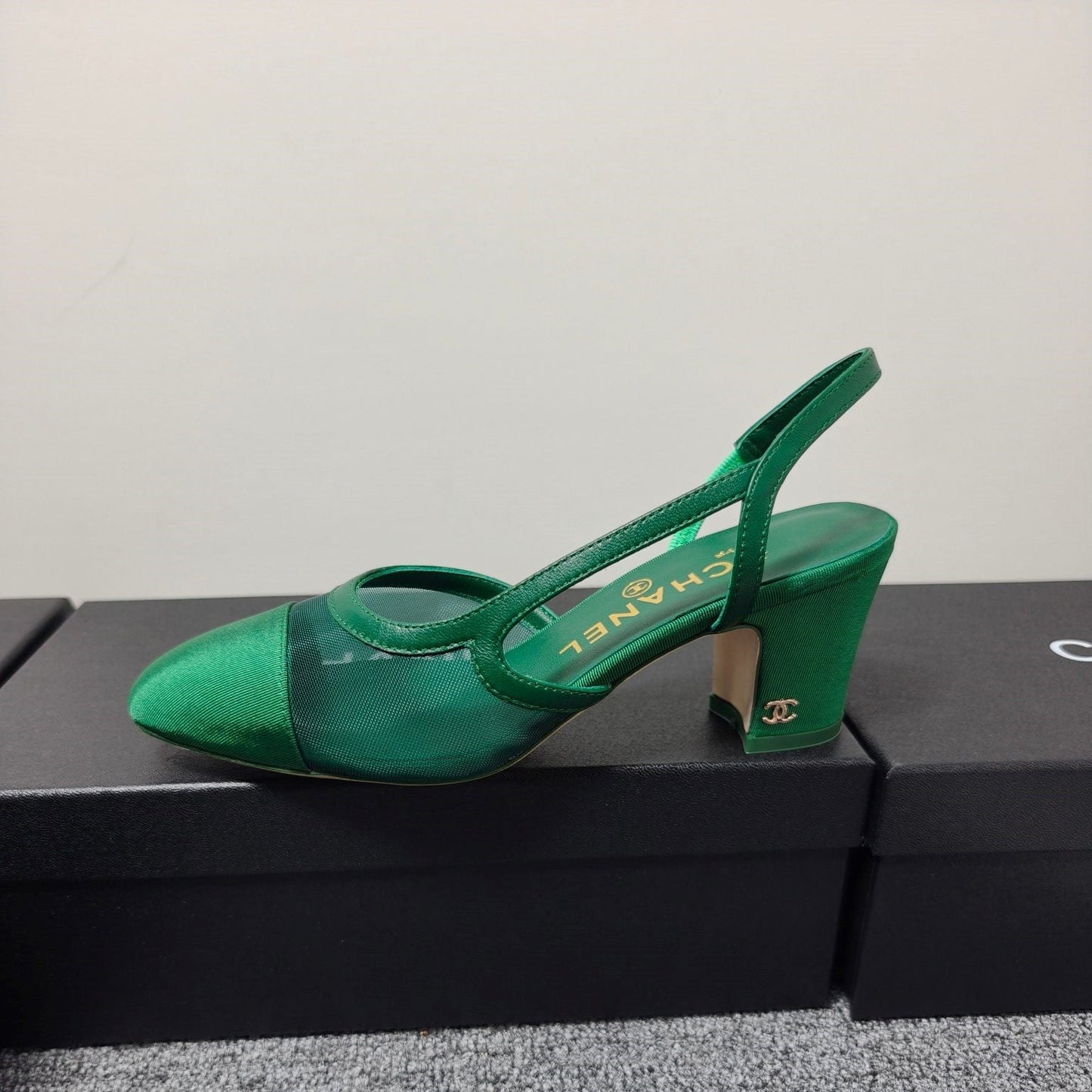 CC 26s Slingback 6.5cm Green Mesh Fabric Sheepskin 681993