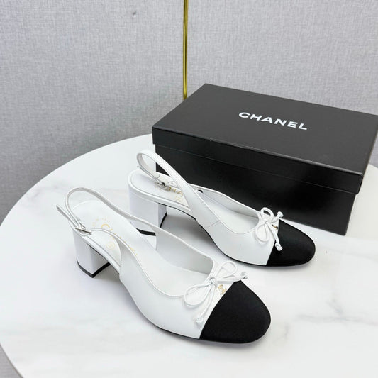 CC 26s Slingback Heels 45 Mm In White Lambskin And Fabric